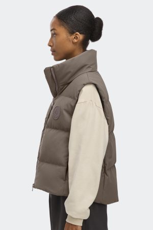 Grandview Cropped Vest Tonal Label