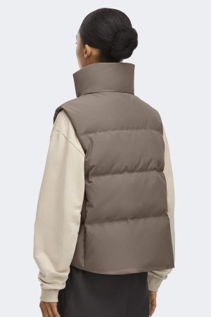 Grandview Cropped Vest Tonal Label