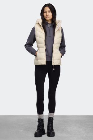 Clair Vest Tonal Label