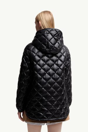 Diamond-Quilted Hooded Short Down Jacket