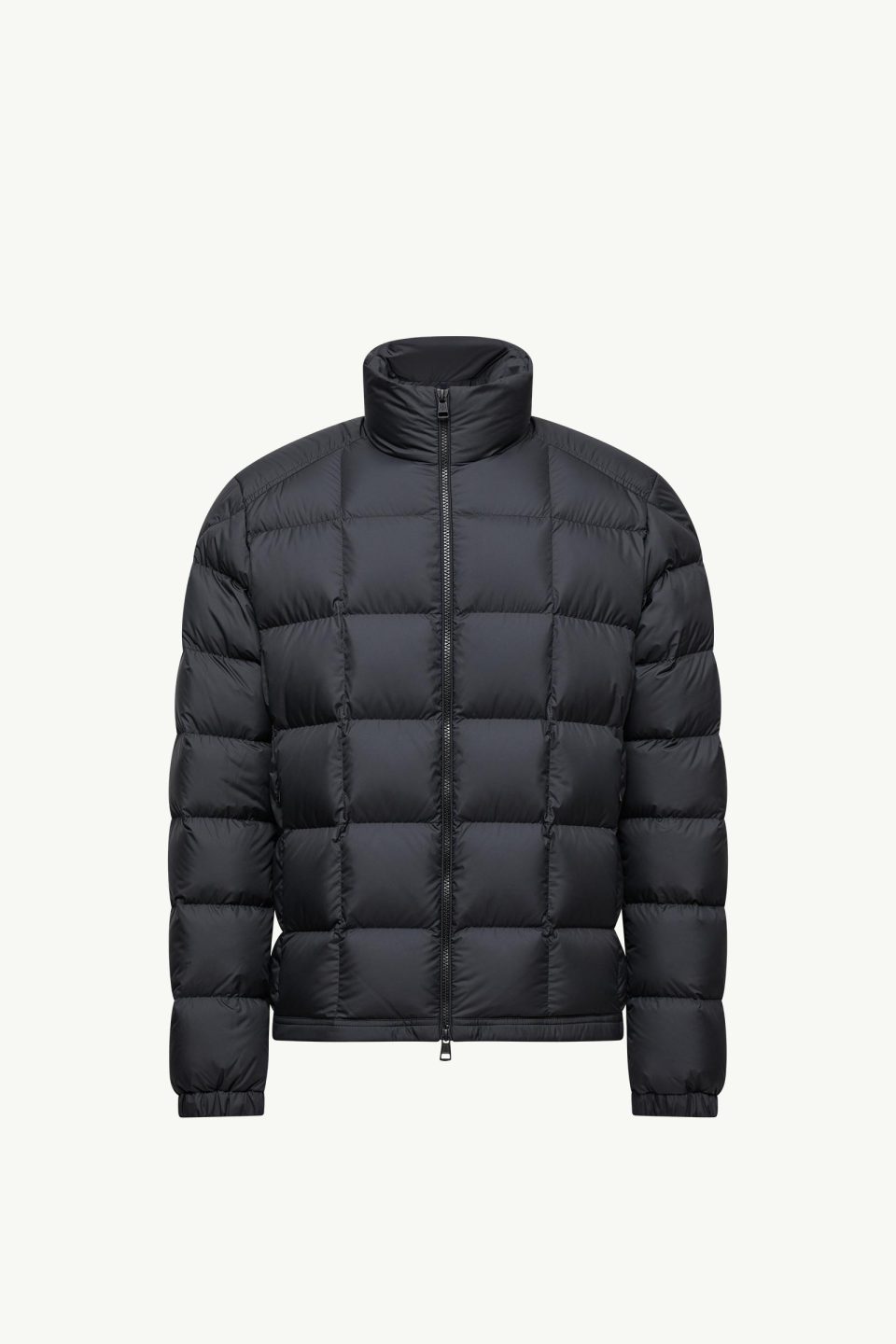 Eglise Square-Quilted Hooded Short Down Jacket