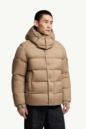 Moncler Maya 70 Hooded Short Down Jacket