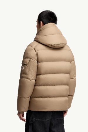 Moncler Maya 70 Hooded Short Down Jacket