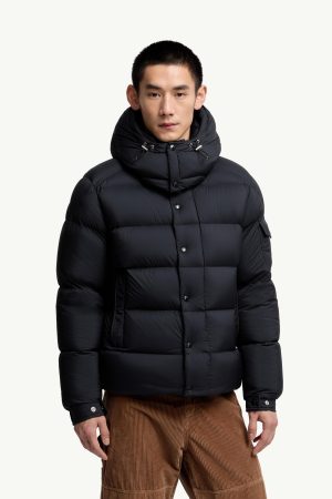 Moncler Maya 70 Hooded Short Down Jacket