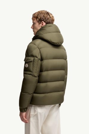 Moncler Maya 70 Hooded Short Down Jacket